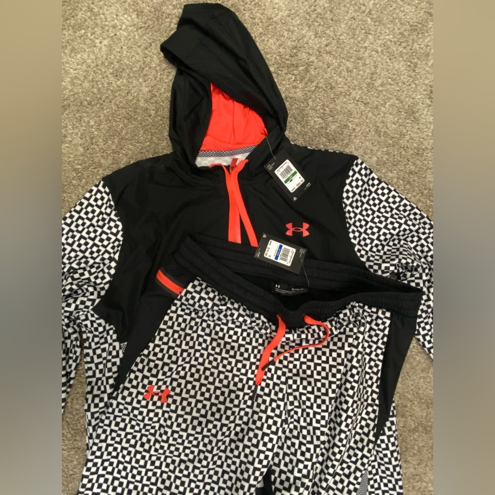 Men’s under armor tracksuit